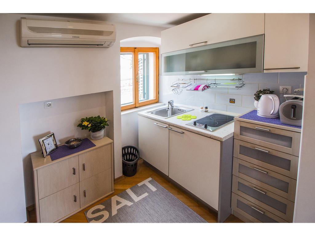 Sunny Promenade Studio Сплит Стая снимка